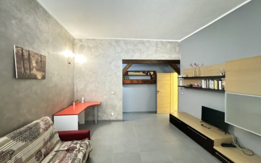 RIF. 0073 CASA INDIPENDENTE