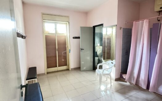 RIF. 0070 CASA ADIBITA A PALESTRA