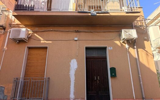 RIF. 0196 CASA INDIPENDENTE