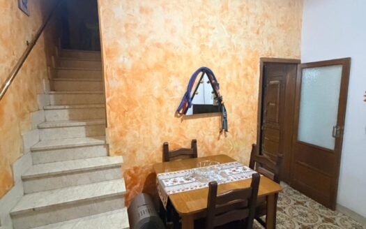 RIF. 0196 CASA INDIPENDENTE