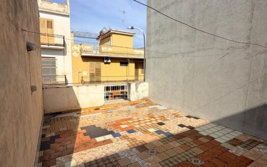 RIF. 0201 CASA INDIPENDENTE