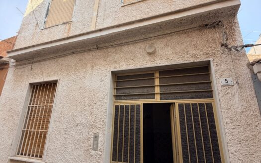 RIF. 0195 CASA INDIPENDENTE