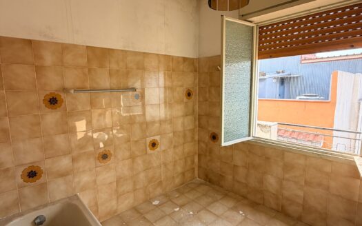 RIF. 0195 CASA INDIPENDENTE