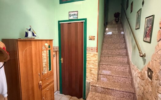 RIF. 0205 CASA INDIPENDENTE
